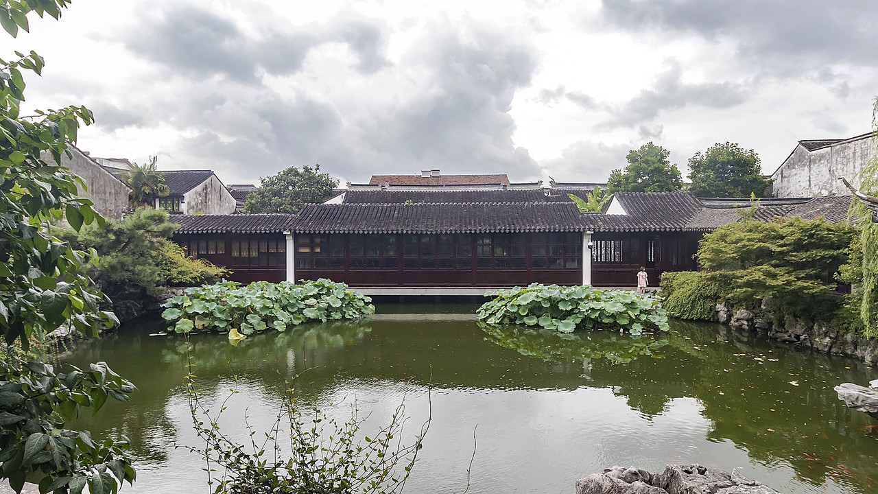 艺圃景区导览封面